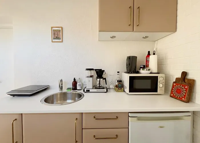 Cozy With Outdoor Space 3* 布拉布兰